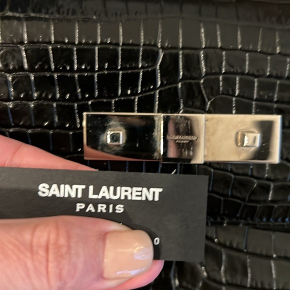 Saint Laurent Manhattan from 2020 collection. - Picture 5 of 6